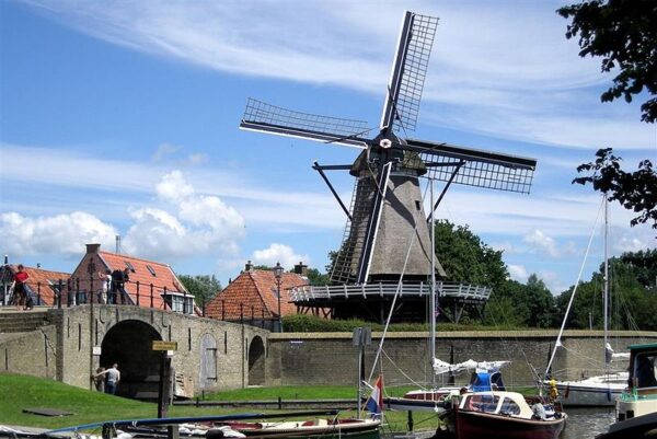 Molino Holanda turismo fluvial viatges sant andreu