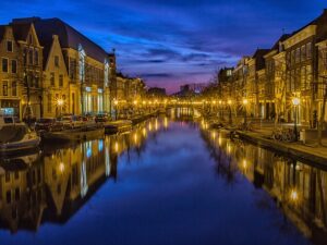Holanda canal noche Viatges sant Andreu