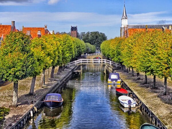 Canal Holanda turismo fluvial viatges sant andreu