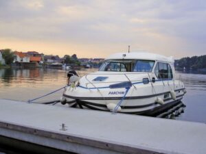 turismo-fluvial-viatges sant andreu-barco-sin-permiso-nicols-alemania