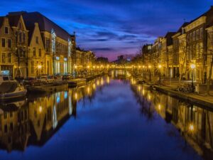 Holanda-Turismo-fluvial-lujo-Viatges-Sant-Andreu-canal